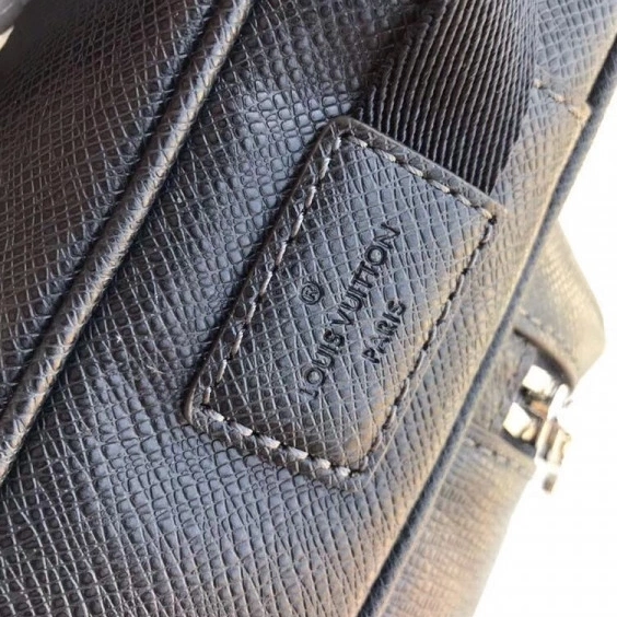Official oldcobbler OUTDOOR Louis MESSENGER Vuitton PM 0729